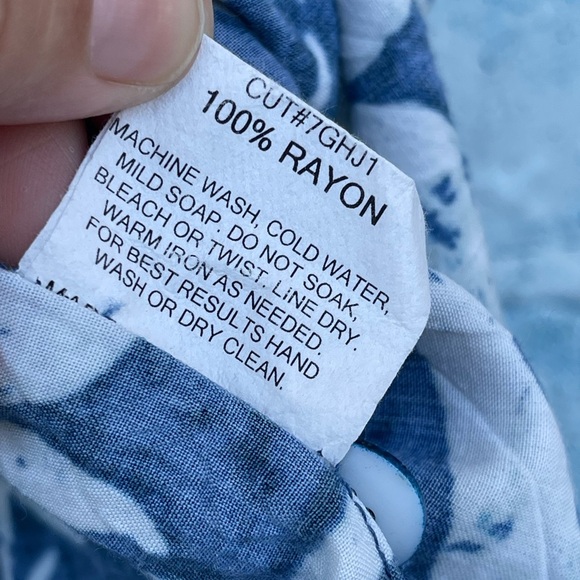 Jams world blue floral print button down size medium - Picture 10 of 10